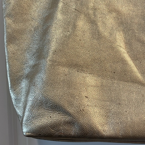 Gold Lily Pulitzer Tote Bag - Picture 7 of 7